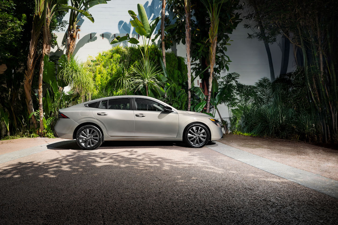 2026 Nissan Sentra SL-1-2